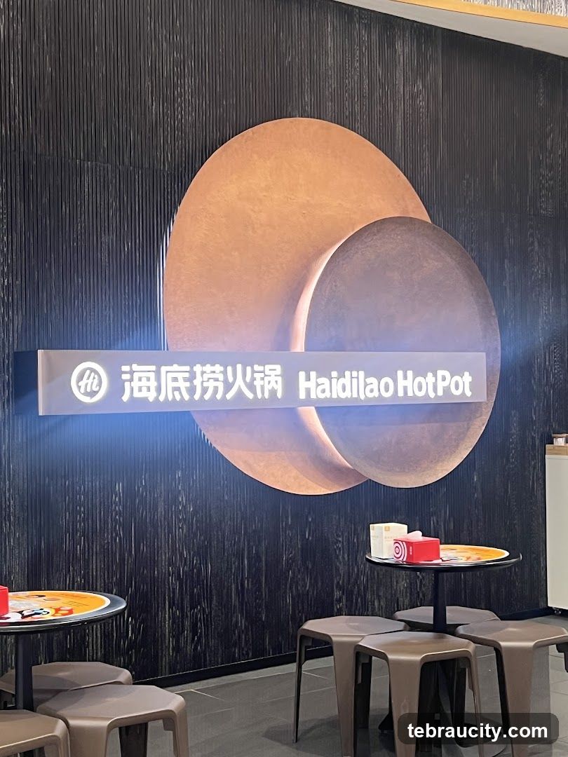 Haidilao Hot Pot Interior