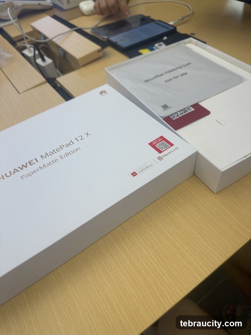 Huawei MatePad 12 X PaperMatte Edition Box