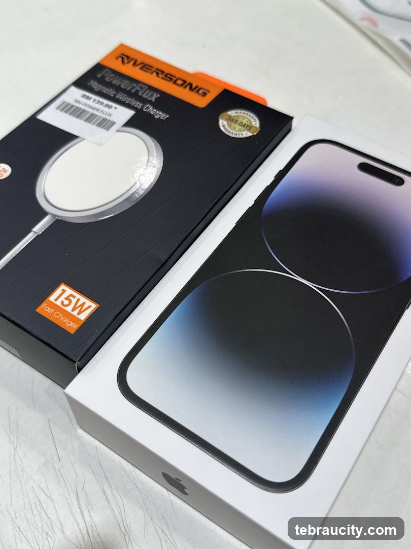 Riversong PowerFlux Magnetic Wireless Charger and iPhone Box