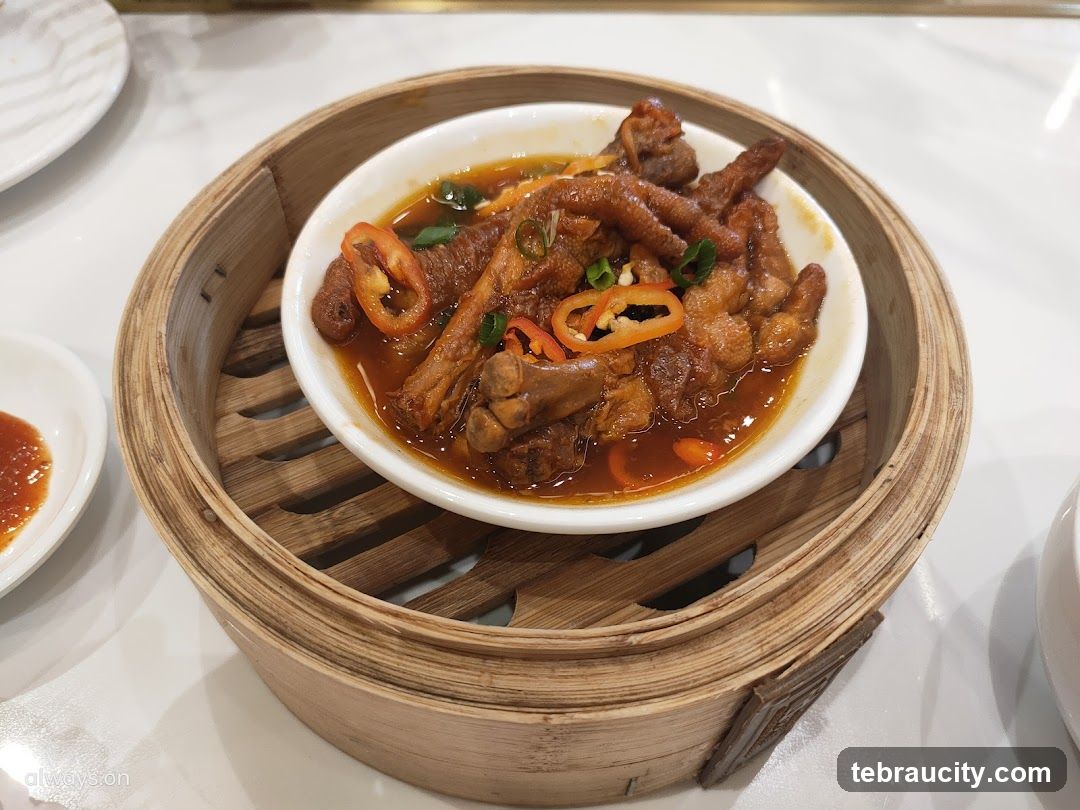 Braised Chicken Feet