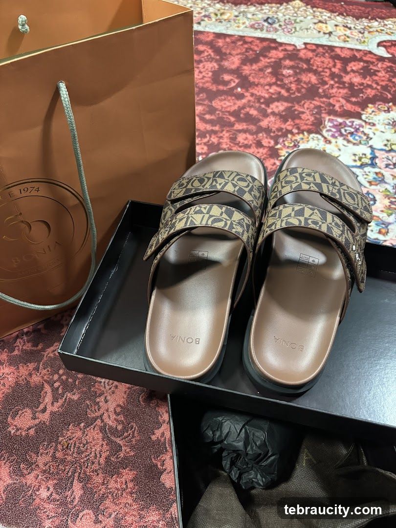 Bonia Sandals