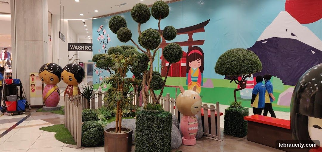 Japanese Themed Display