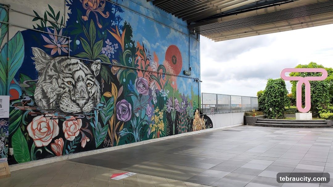 Mural and Sculpture
