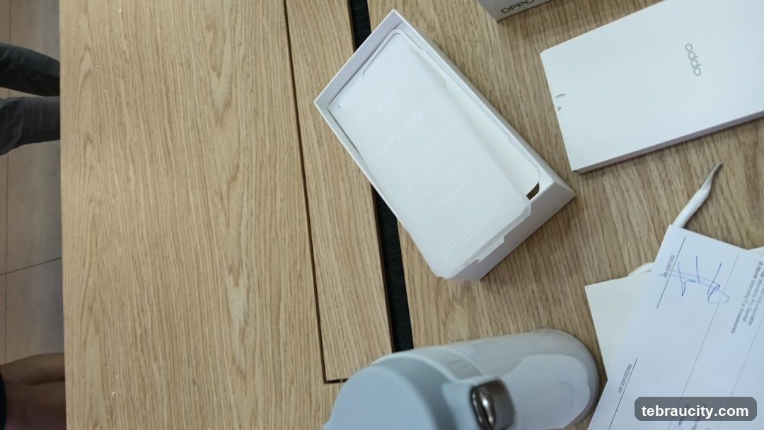 OPPO Phone Box and Accessories