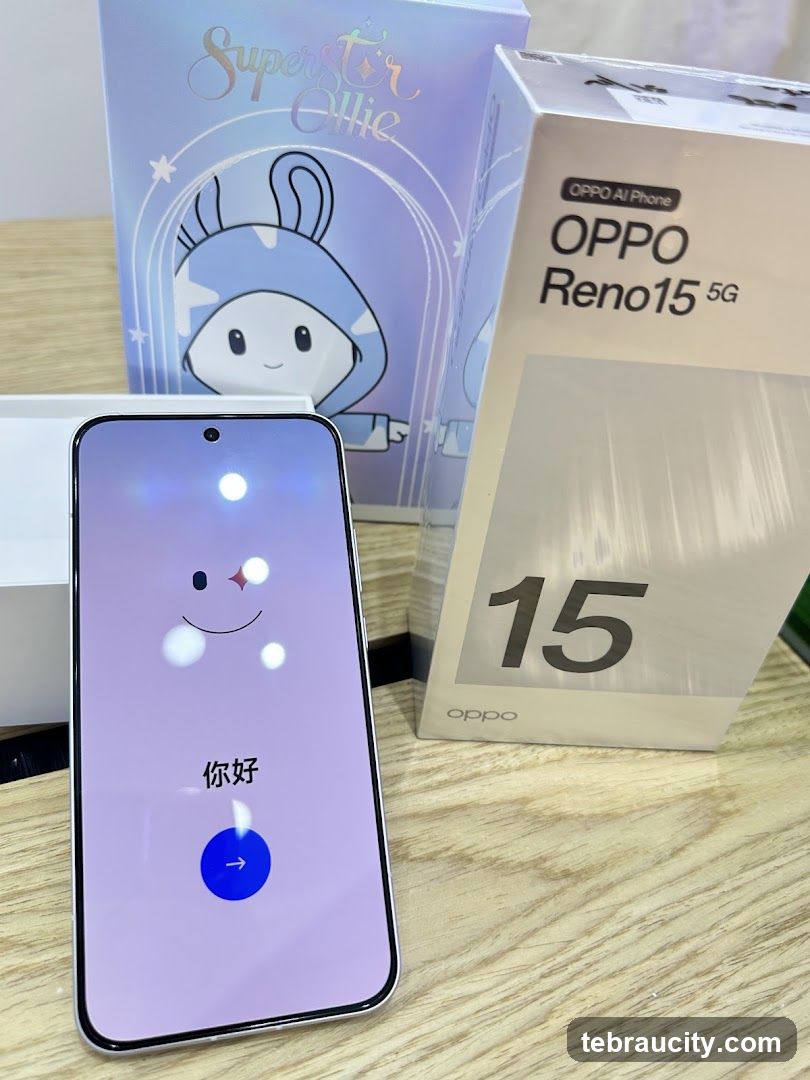 OPPO Reno15 5G Phone and Packaging