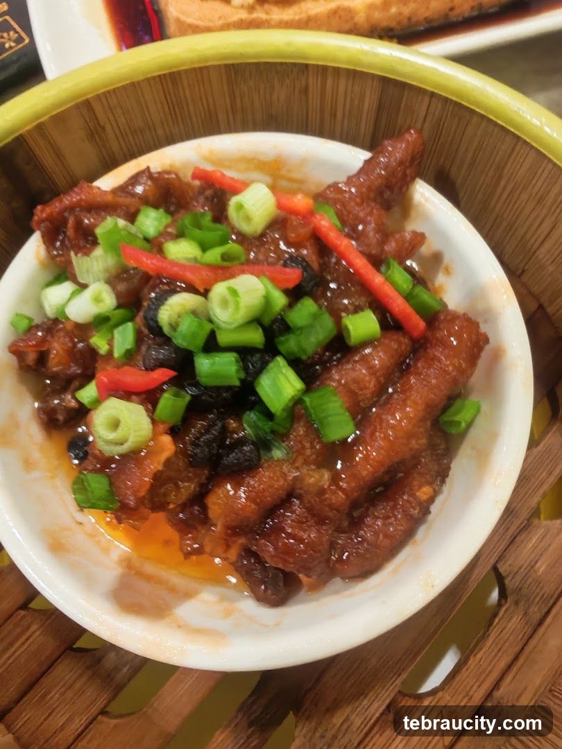 Braised Chicken Feet
