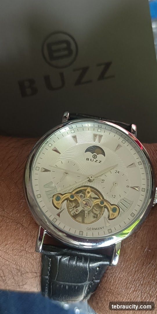 BUZZ Watch