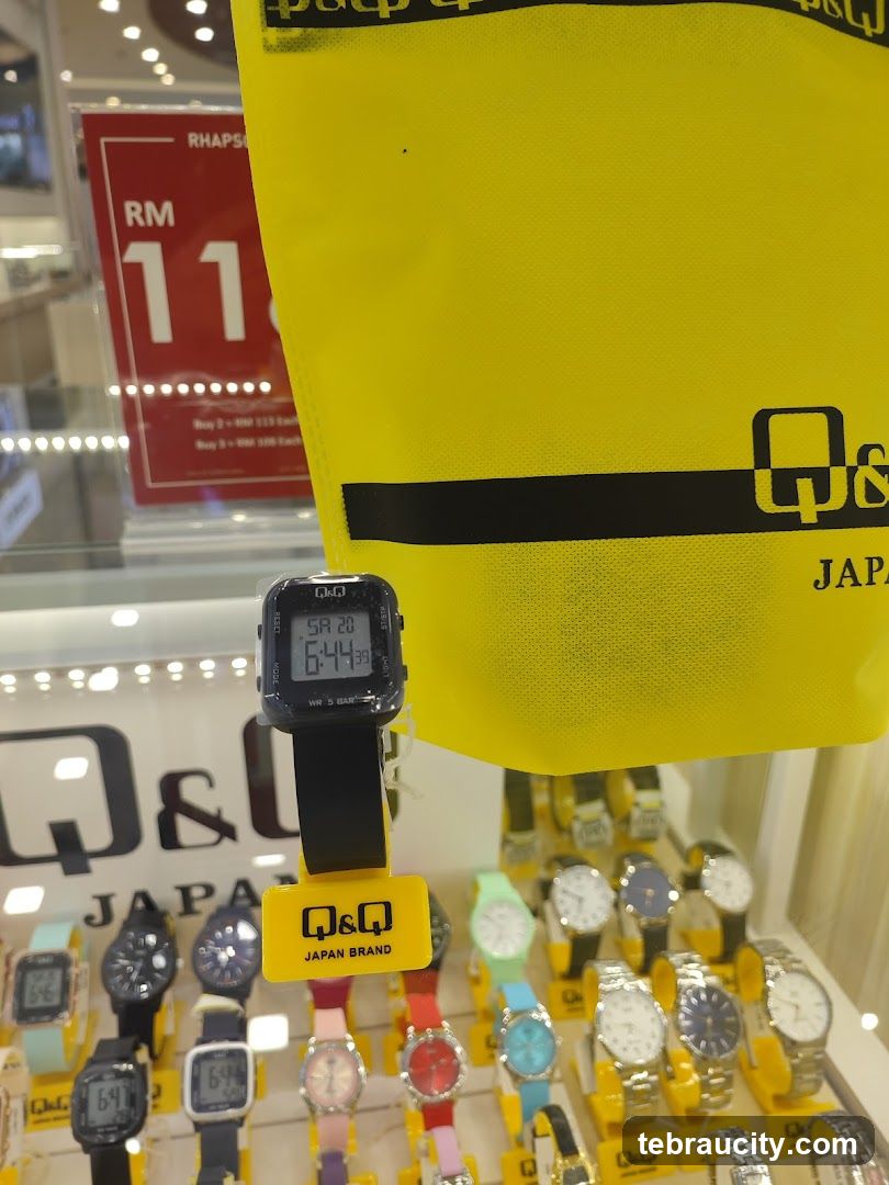Q&Q Watches Display