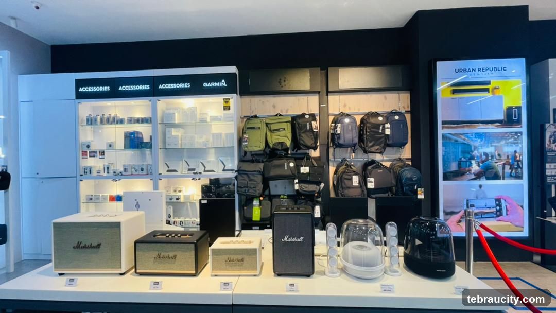 Electronics and Accessories Store Display