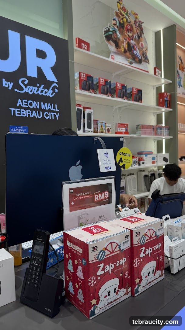 Electronics Store Display