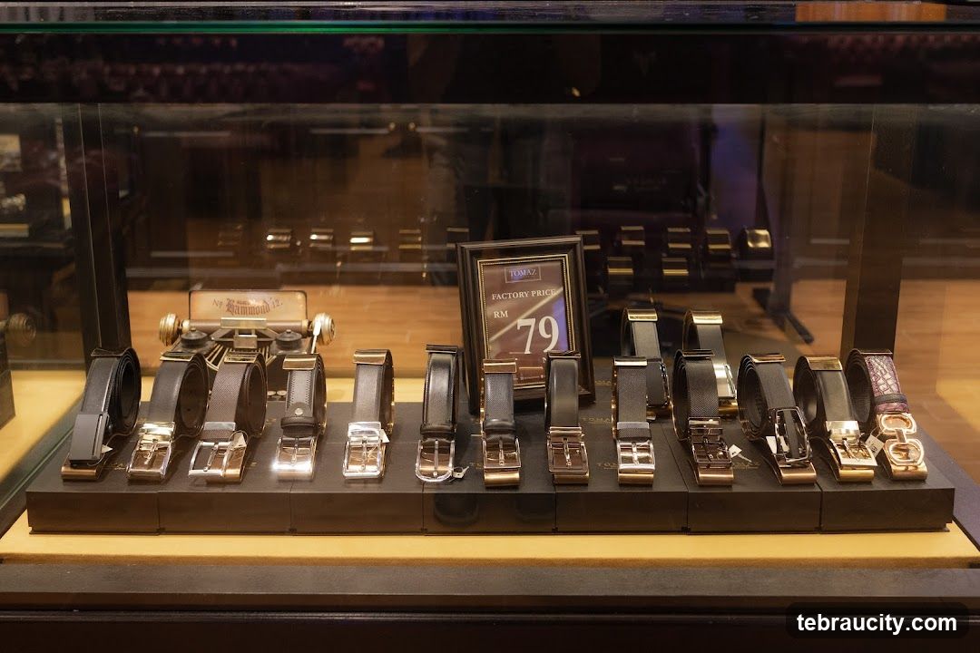 Display of Belts