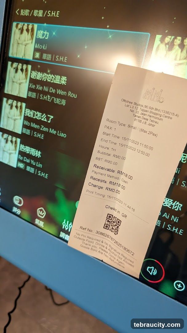 Karaoke Song Selection Screen and Receipt