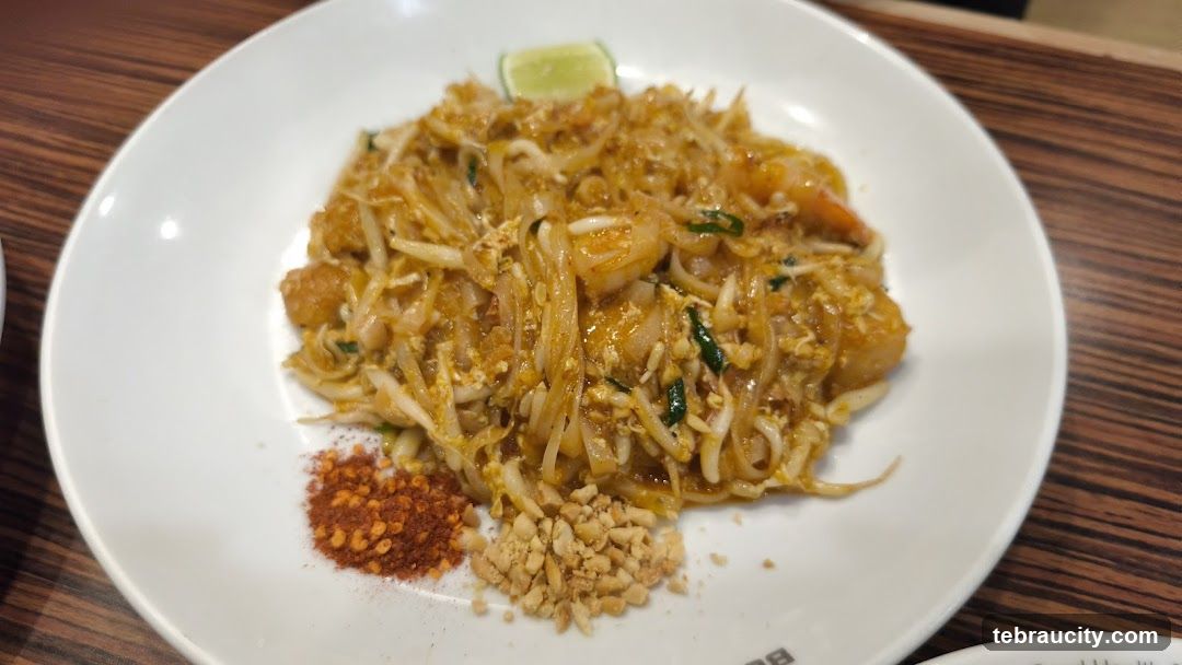 Pad Thai with Shrimp