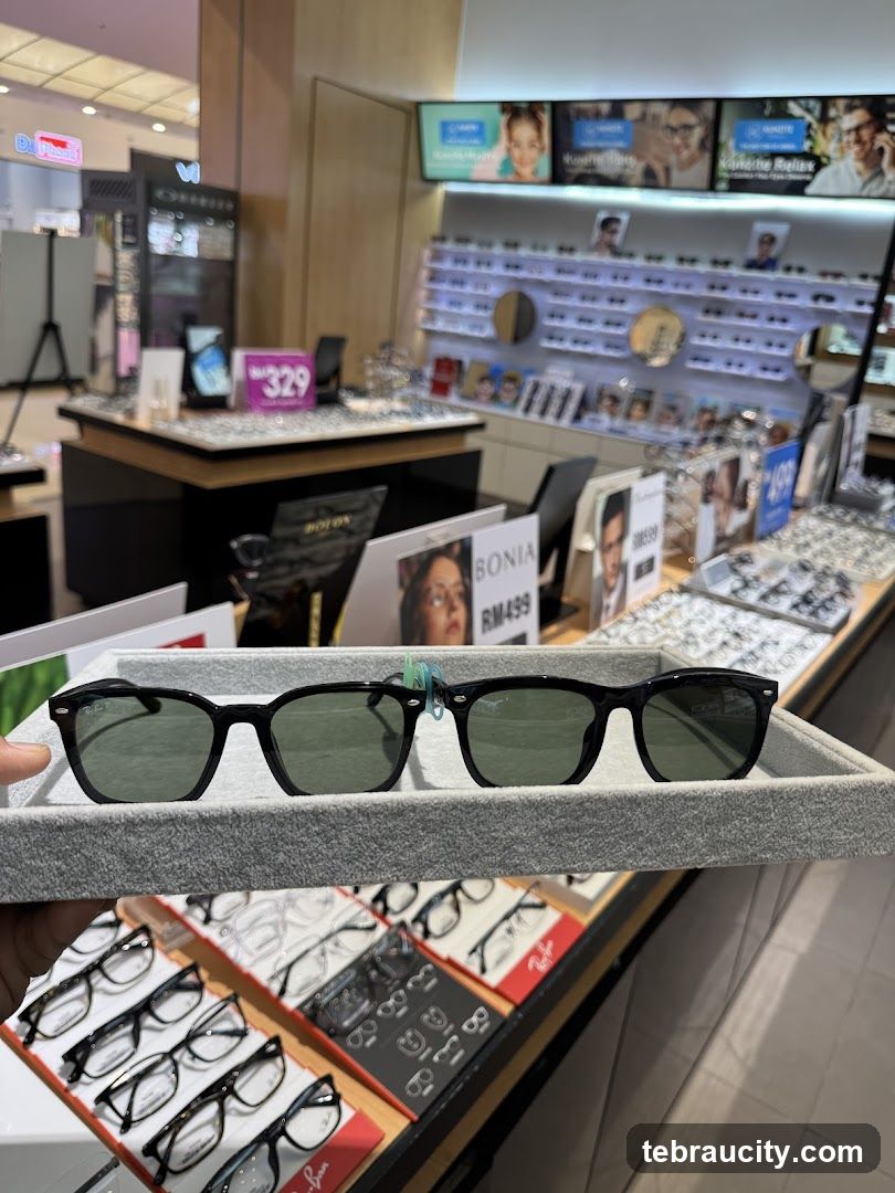 Eyewear Store Display