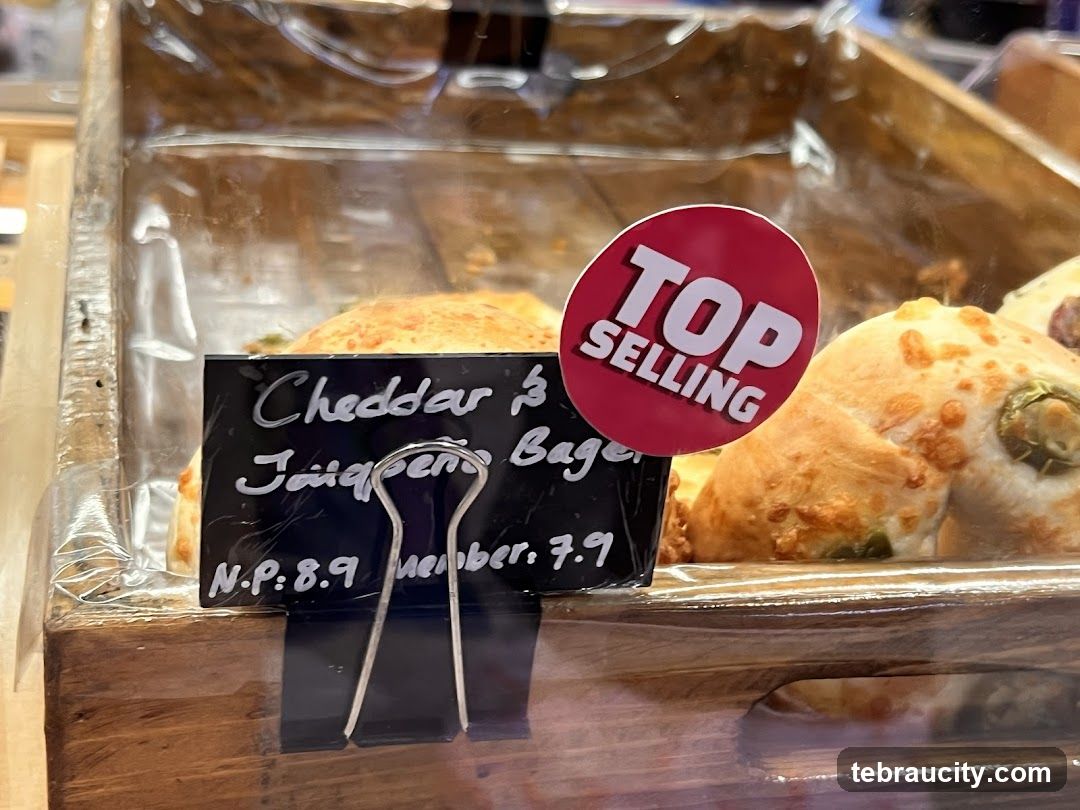 Cheddar & Jalapeno Bagel