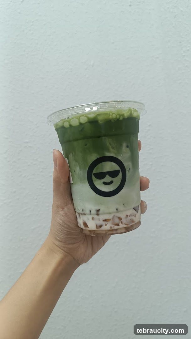 Matcha Drink with Boba