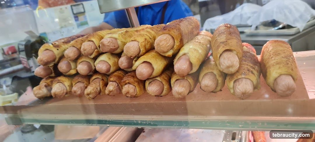 Sausages Wrapped in Pastry