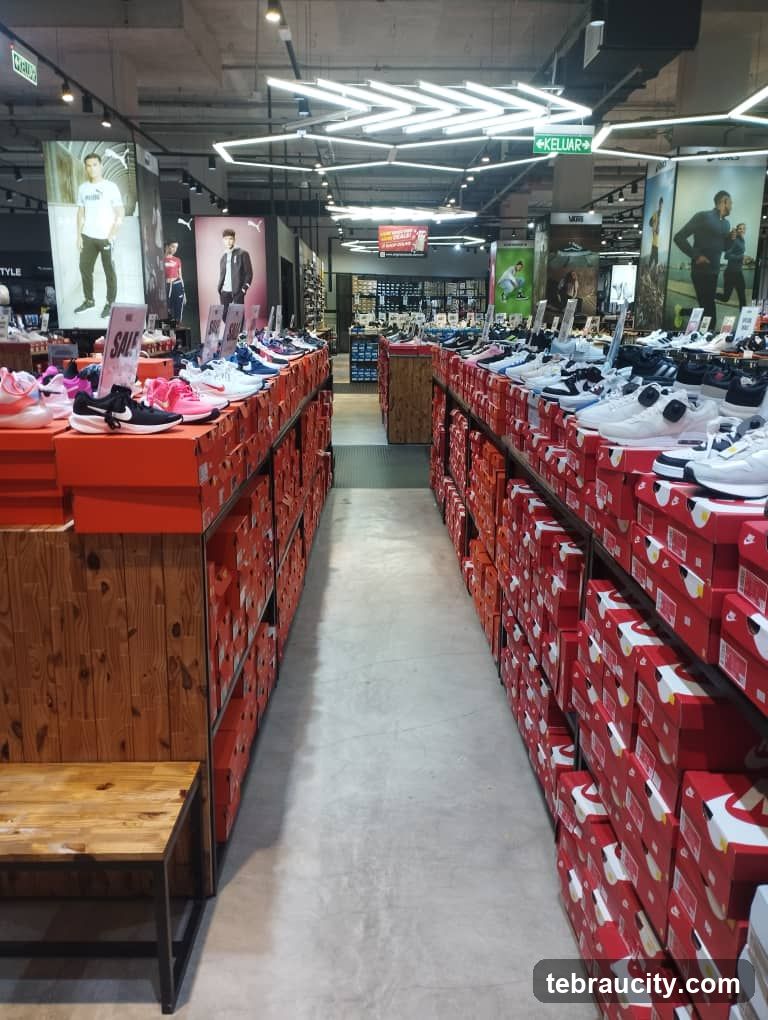 Original Classic - Toppen Shopping Centre (Flagship Store)