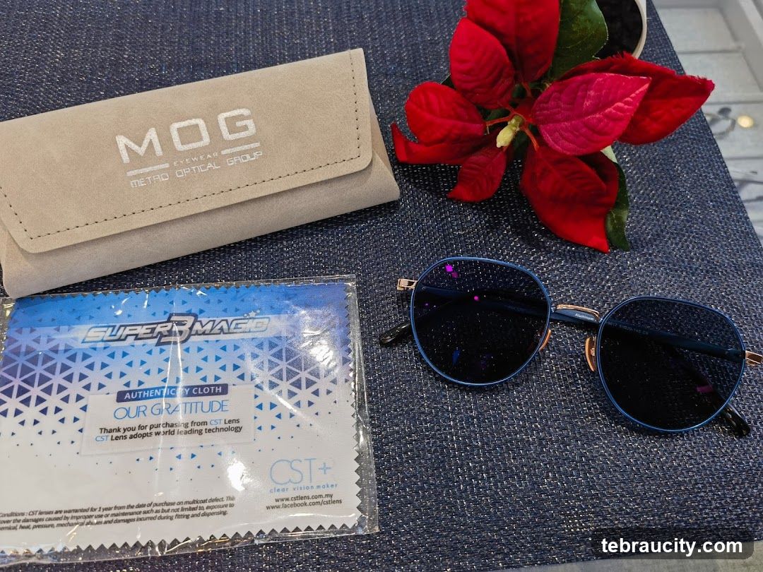 Eyewear Accessories