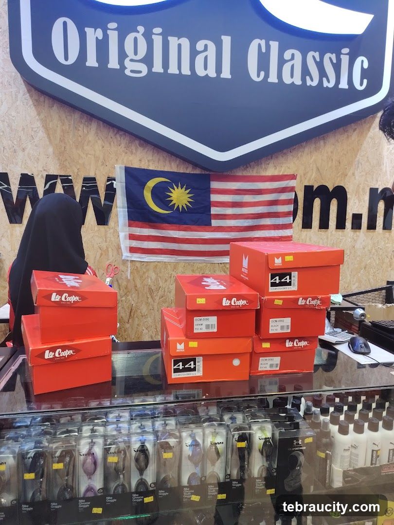 Original Classic Store Display