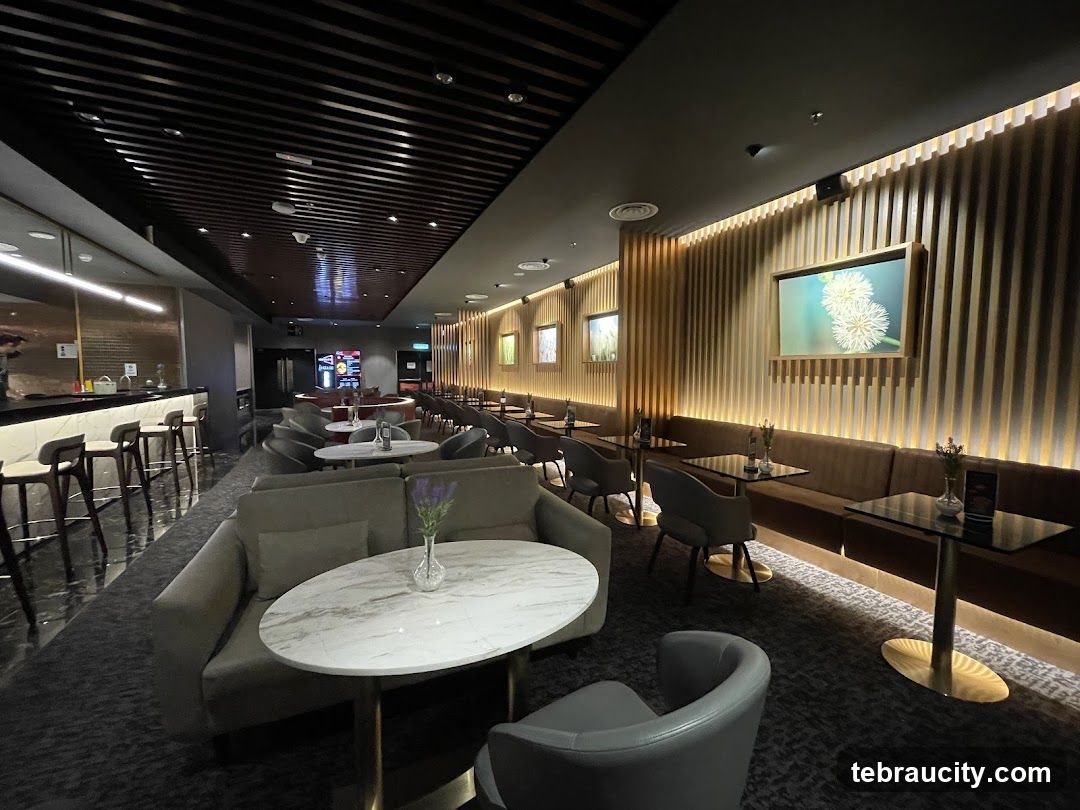 Modern Lounge Area