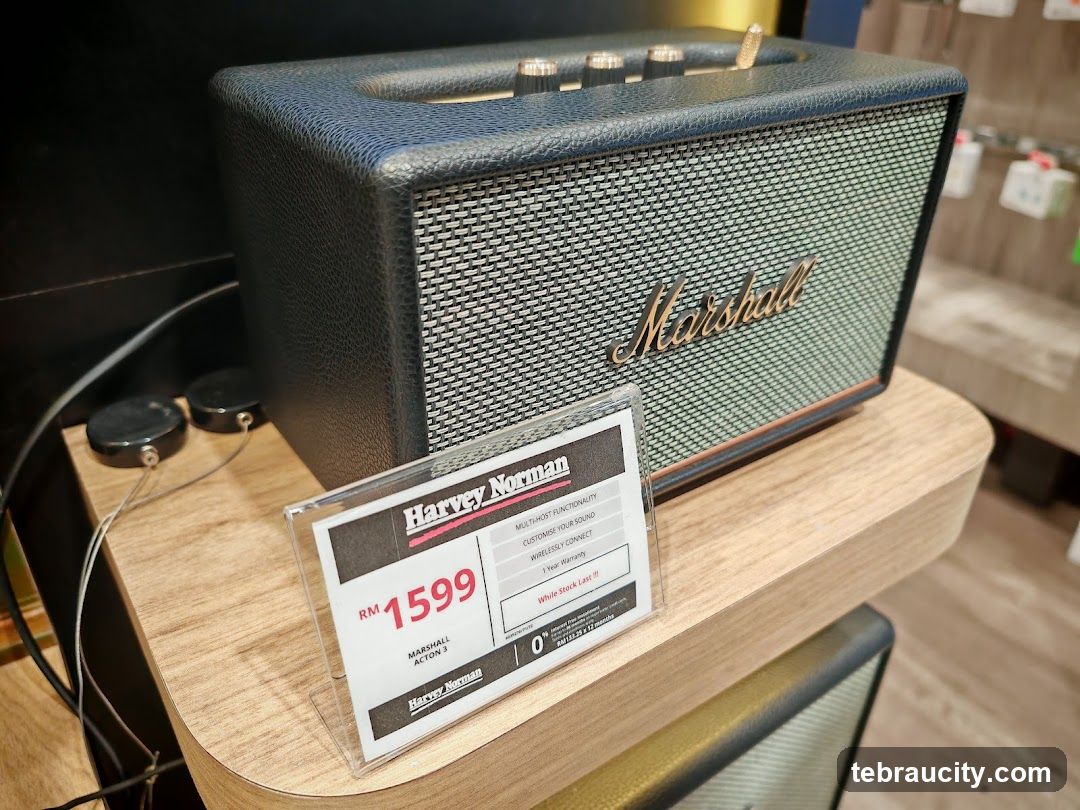Marshall Speaker with Price Tag