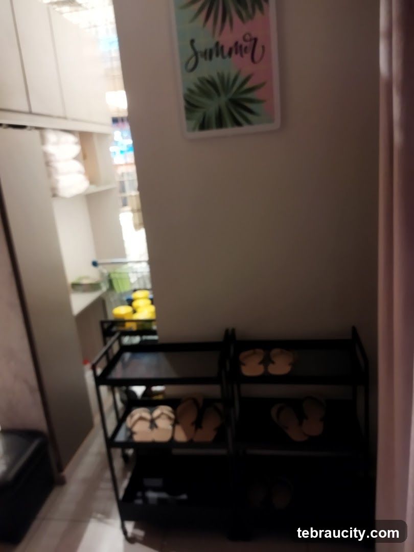 Shoe Rack with Flip-flops