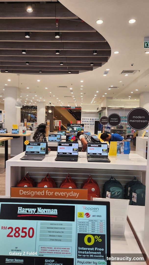 Electronics Store Display