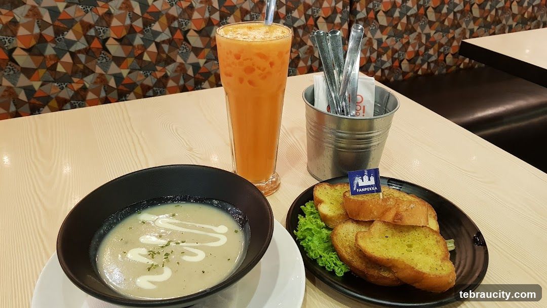 Soup and Garlic Bread