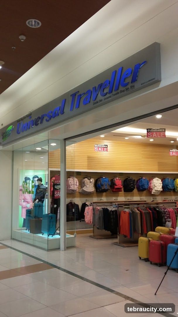 Universal Traveller Shop Front