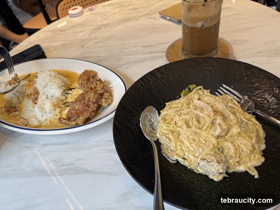 Creamy Pasta and Curry Rice