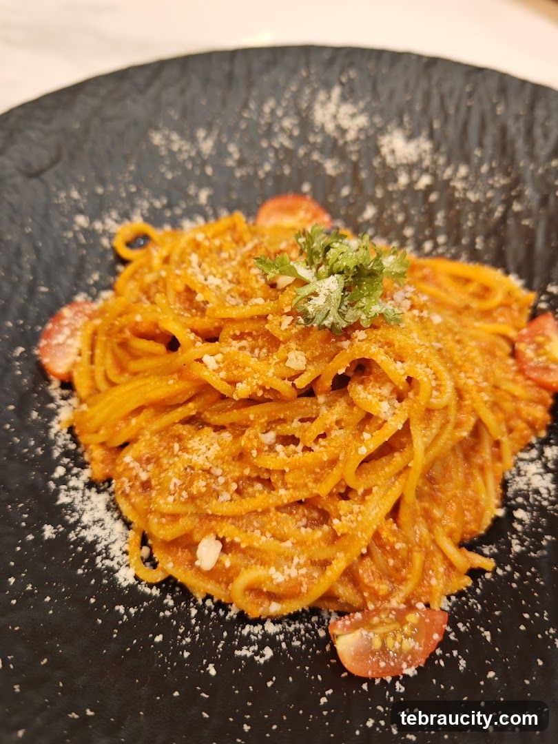 Spaghetti with Tomato Sauce