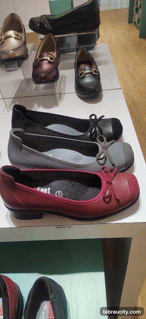 Assorted Women's Flats