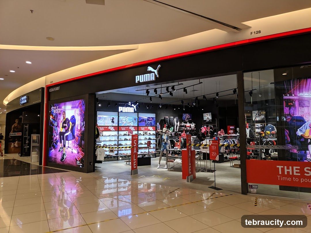 Puma Storefront