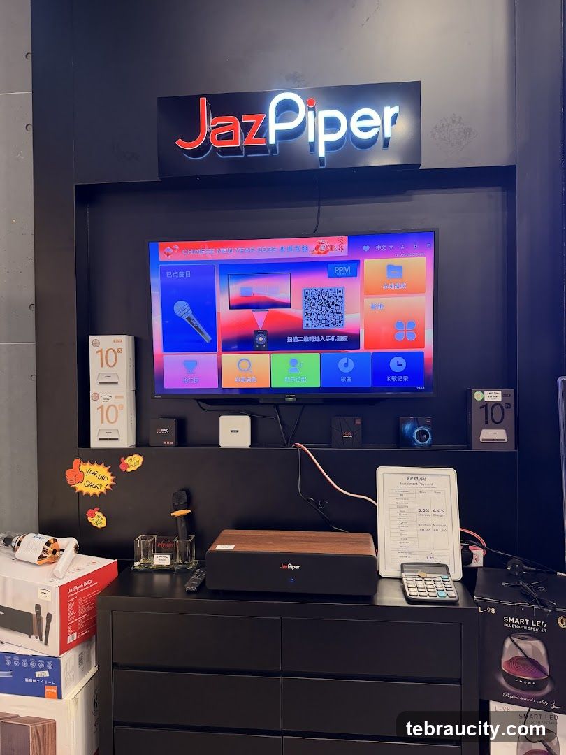 JazPiper Store Display