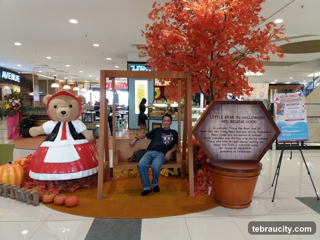 Interior Halloween-themed display at AEON MALL