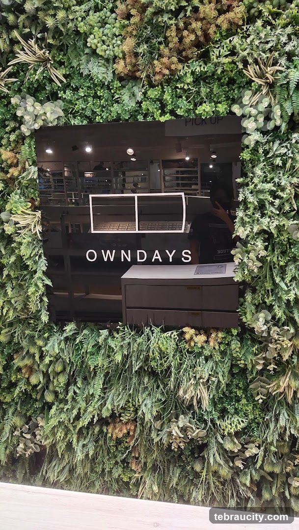 Eyewear store with vertical garden facade