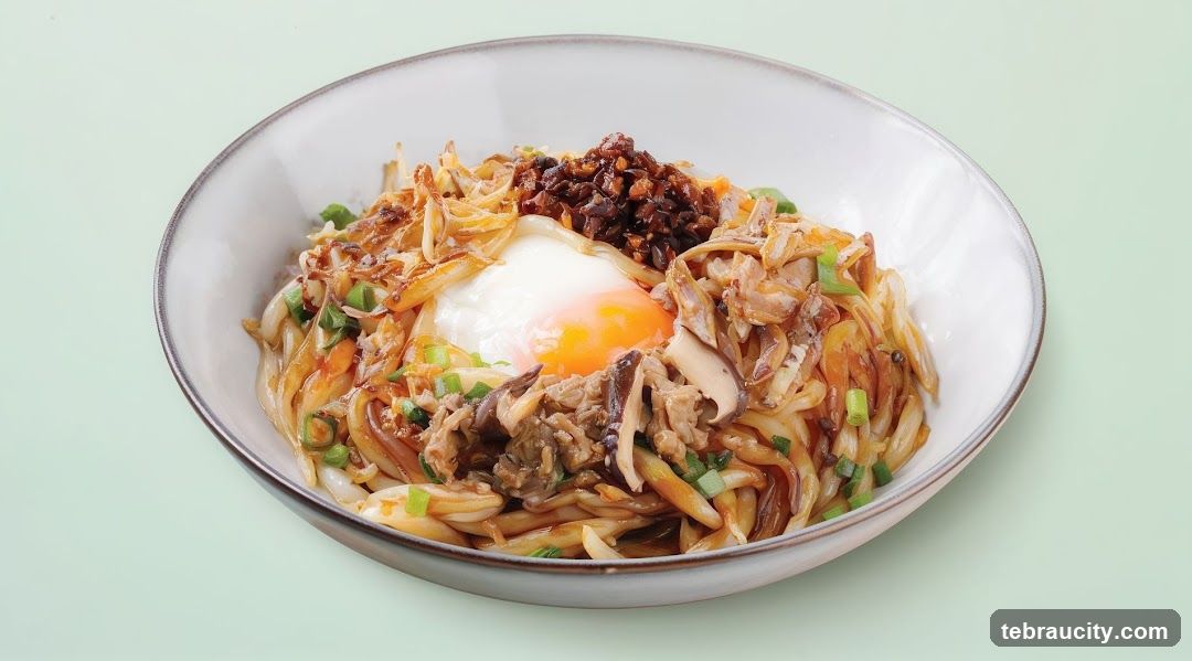 Noodles with Egg and Toppings