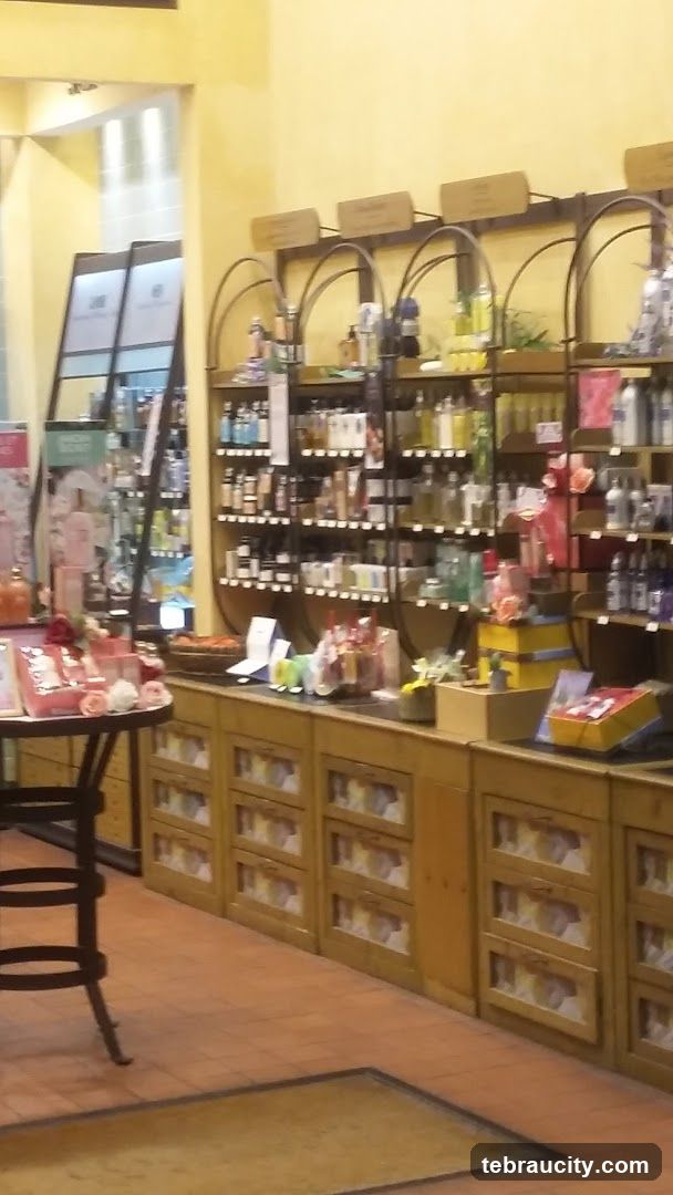 L'Occitane Aeon Tebrau City