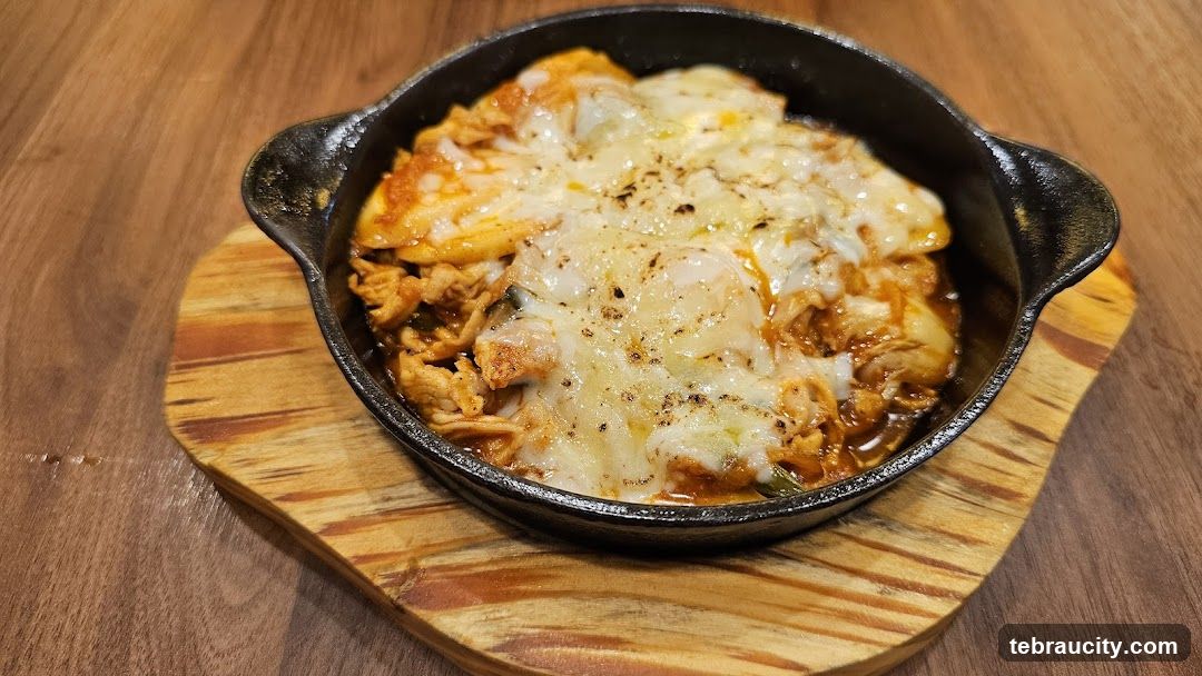 Cheesy Chicken Dish