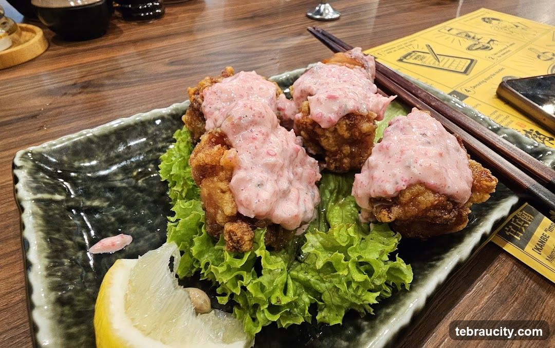 Fried Chicken with Sauce