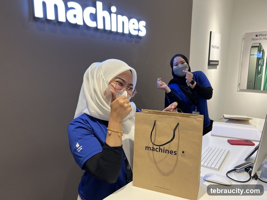 Employees at Machines Store