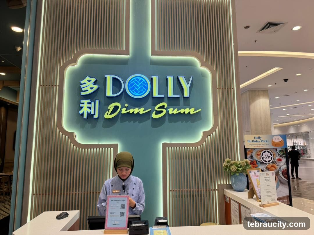 Dolly Dim Sum Shop Interior