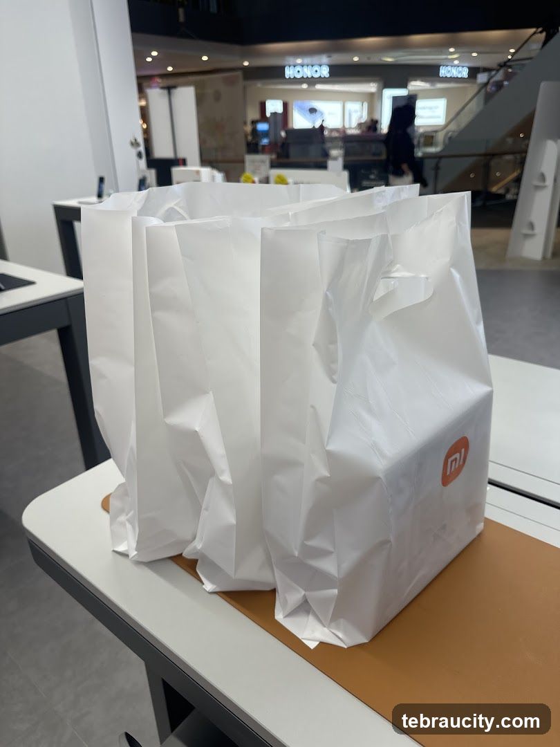 Shopping Bags with Xiaomi Logo