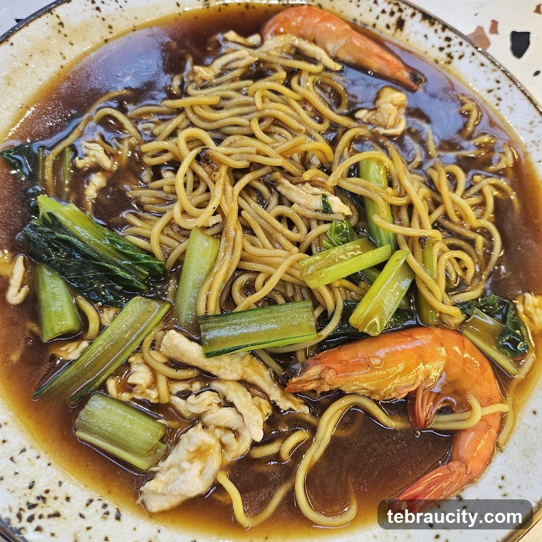 Noodles with Shrimp and Vegetables