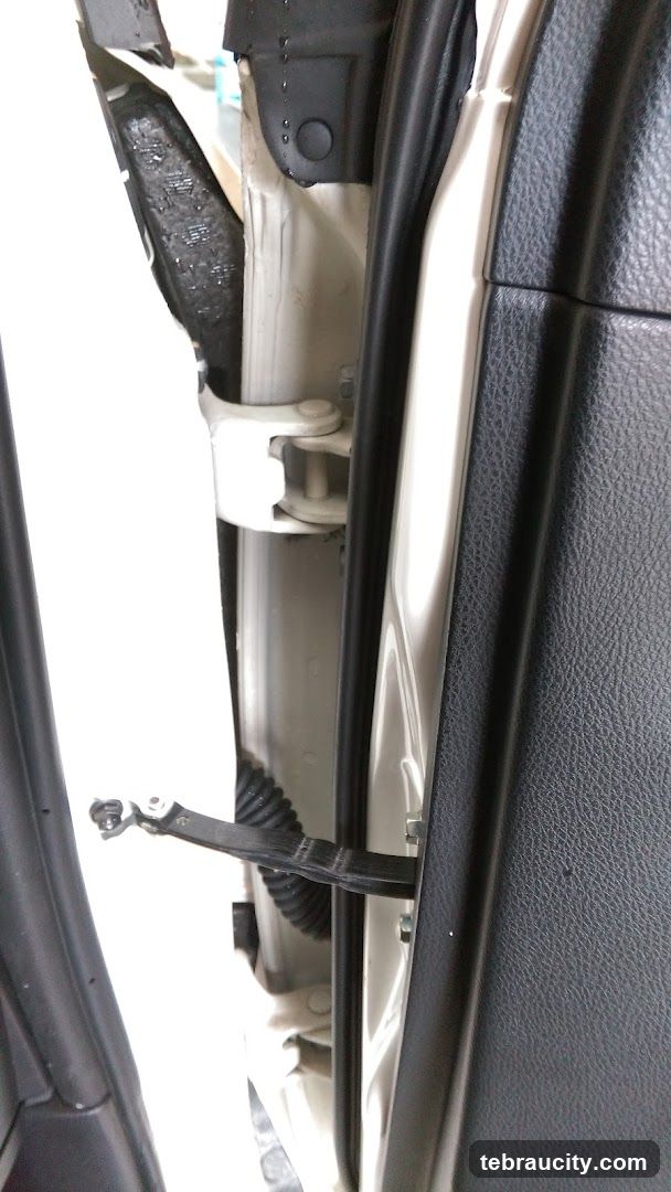 Car Door Hinge and Latch Mechanism