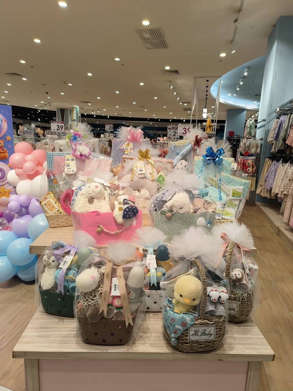 Baby gift baskets at AEON Tebrau City Baby Fair