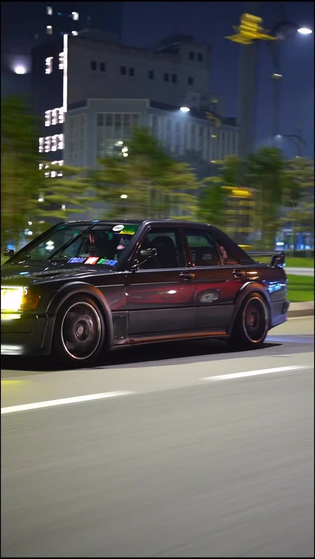 Car Showcase at Toppen Shopping Centre on 29 Nov