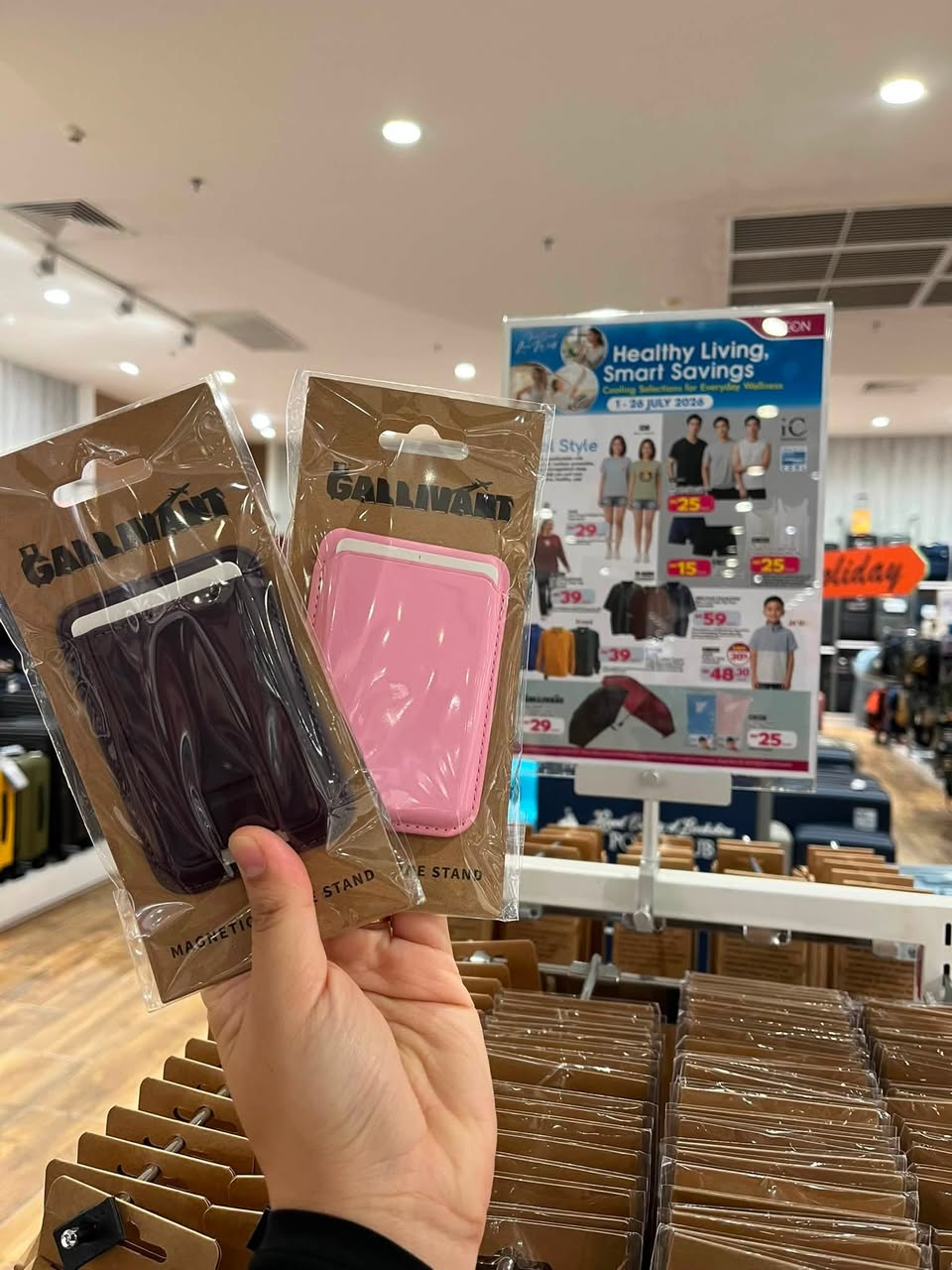 Gallivant Magnetic Phone Stand display with pricing