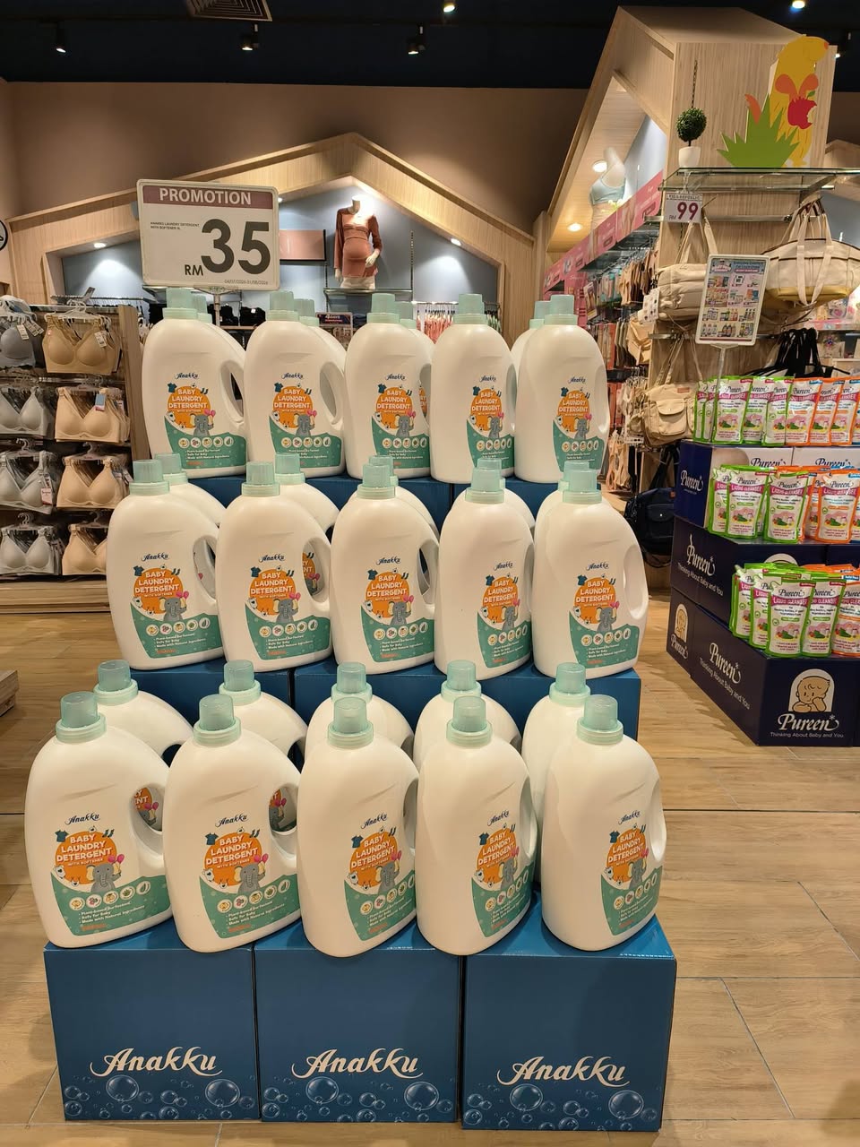 Anakku Baby Laundry Detergent display